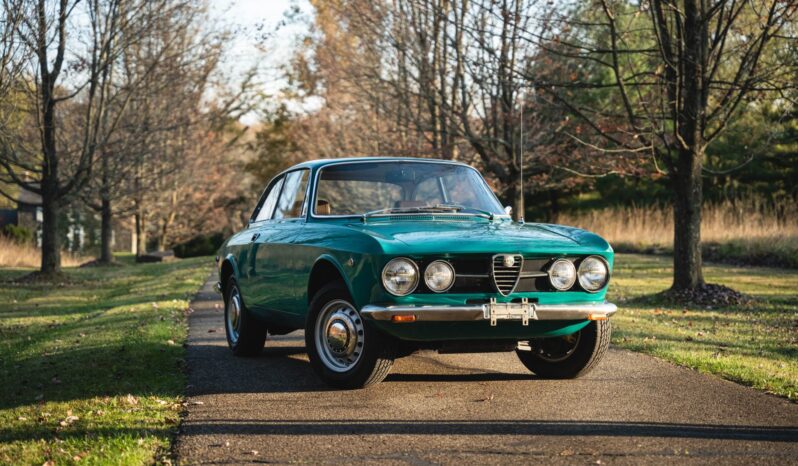 								1969 Alfa Romeo GTV 1750 full									