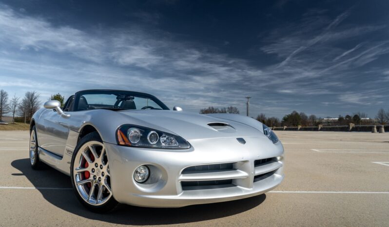 								2004 Dodge Viper SRT-10 Roadster full									