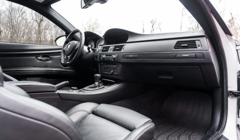 								2013 BMW M3 Coupe 6-Speed full									