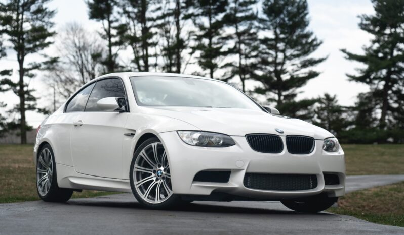 								2013 BMW M3 Coupe 6-Speed full									