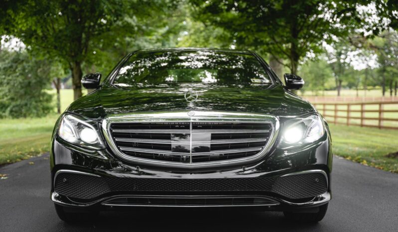 								2018 Mercedes-Benz E400 4MATIC Sedan full									