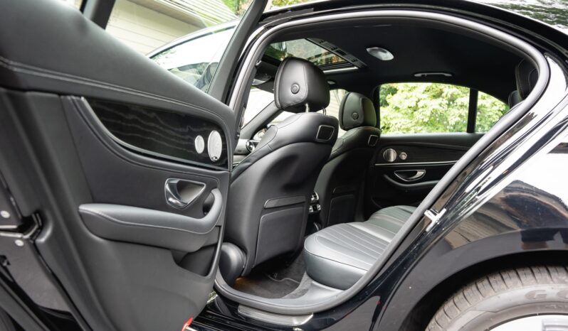 								2018 Mercedes-Benz E400 4MATIC Sedan full									