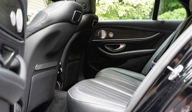 								2018 Mercedes-Benz E400 4MATIC Sedan full									