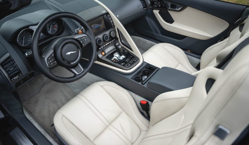 								2014 Jaguar F-Type V8 S Convertible full									