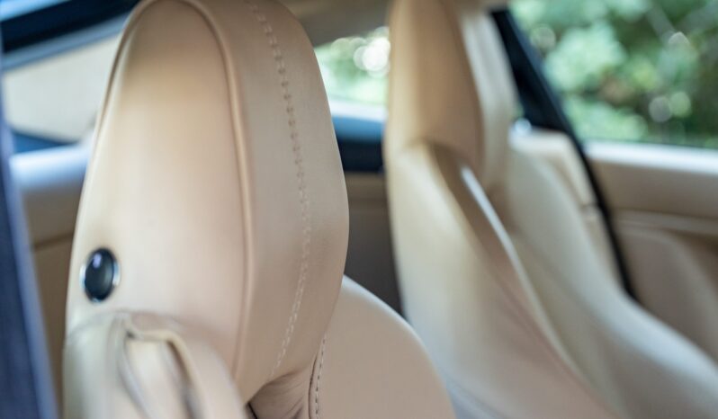 								2007 Aston Martin V8 Vantage Coupe 6-Speed full									