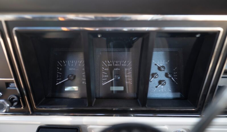 								1975 Ford F-250 Highboy 4×4 full									