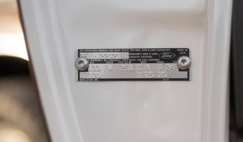 								1975 Ford F-250 Highboy 4×4 full									