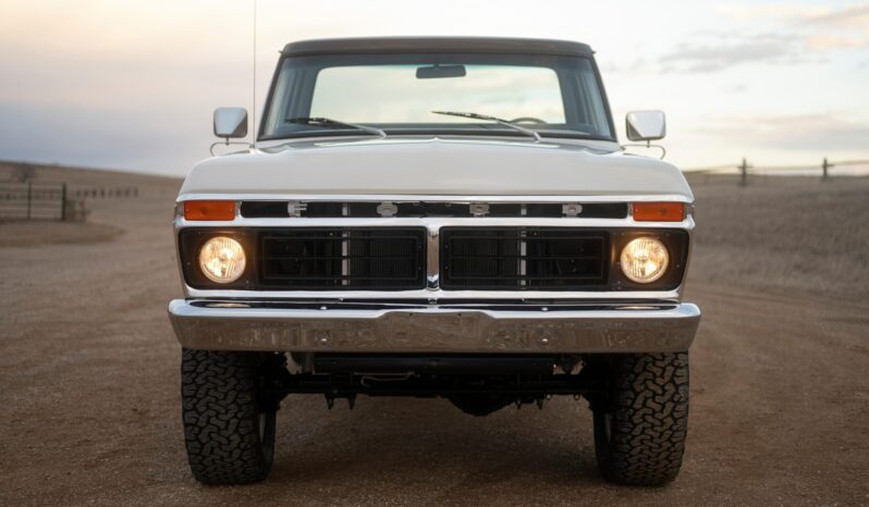 								1975 Ford F-250 Highboy 4×4 full									