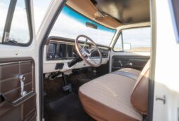 										1975 Ford F-250 Highboy 4×4 full									