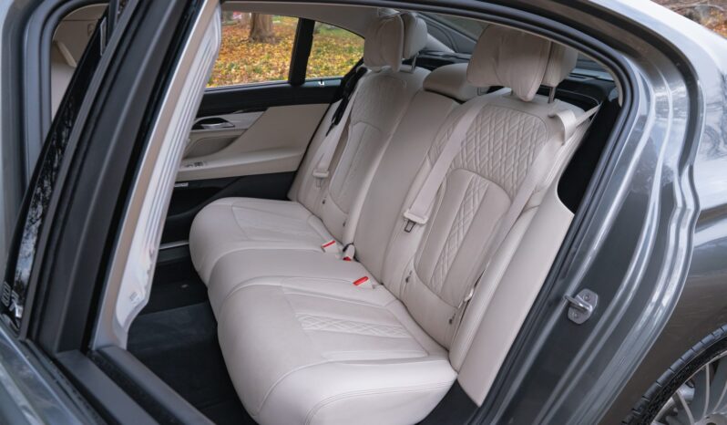 								2017 BMW Alpina B7 xDrive full									