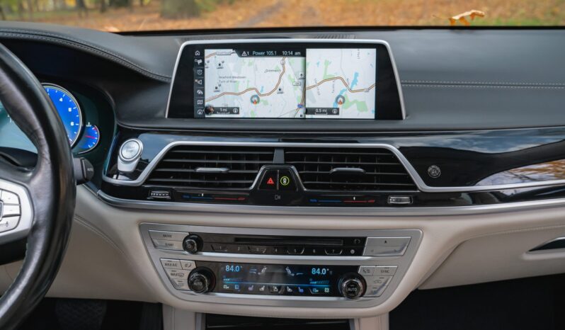 								2017 BMW Alpina B7 xDrive full									