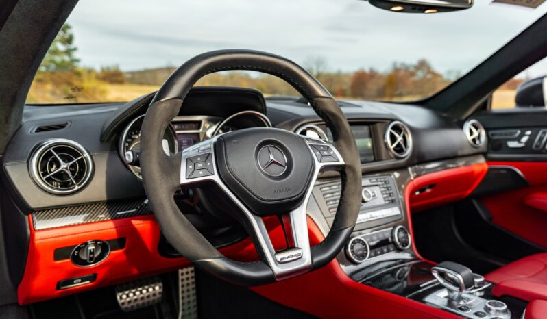 								2015 Mercedes-Benz SL63 AMG full									