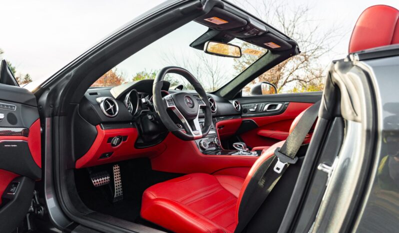								2015 Mercedes-Benz SL63 AMG full									