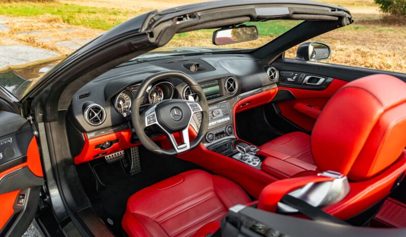 								2015 Mercedes-Benz SL63 AMG full									