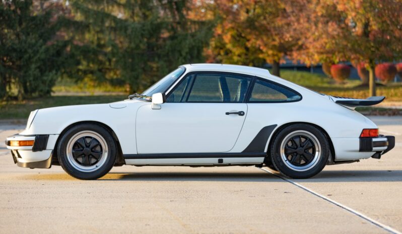 								1985 Porsche 911 Carrera Coupe full									