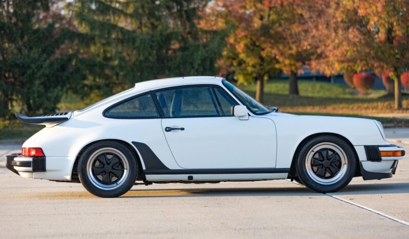 								1985 Porsche 911 Carrera Coupe full									