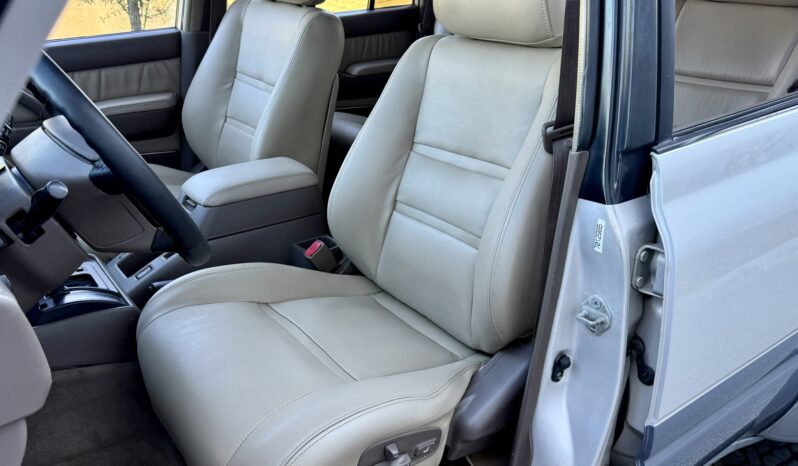 								1996 Toyota Land Cruiser FZJ80 full									