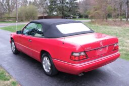 										1995 Mercedes-Benz E320 Cabriolet full									