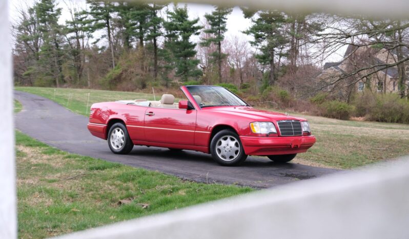 								1995 Mercedes-Benz E320 Cabriolet full									