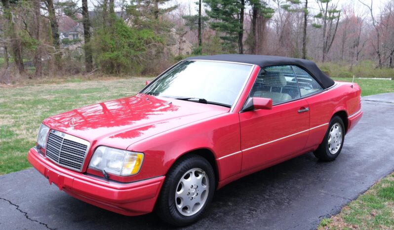 								1995 Mercedes-Benz E320 Cabriolet full									