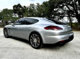 2016 Porsche Panamera GTS