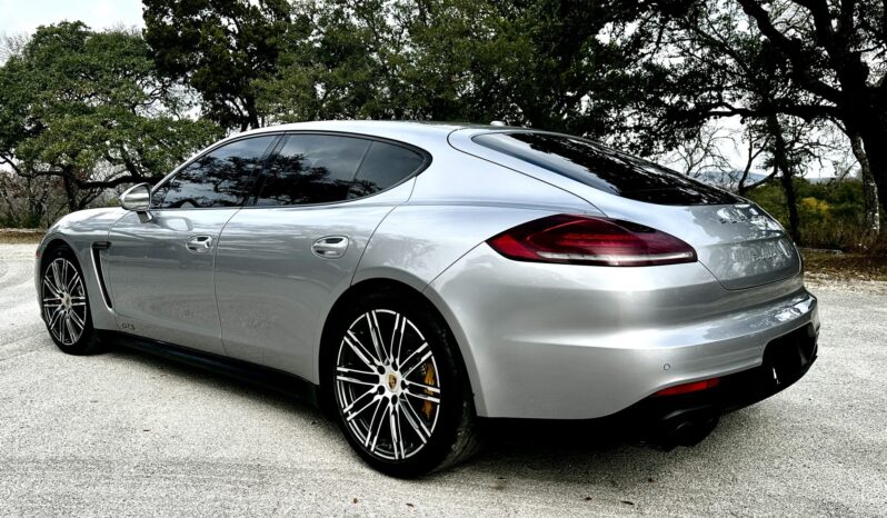 								2016 Porsche Panamera GTS full									