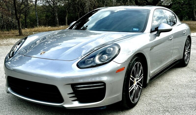 								2016 Porsche Panamera GTS full									