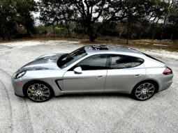 										2016 Porsche Panamera GTS full									