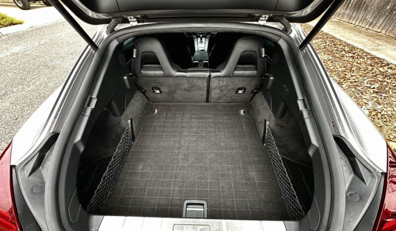 								2016 Porsche Panamera GTS full									