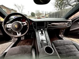 										2016 Porsche Panamera GTS full									