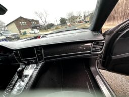 										2016 Porsche Panamera GTS full									