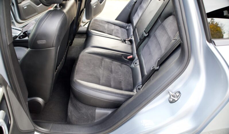 								2017 Porsche Macan GTS full									