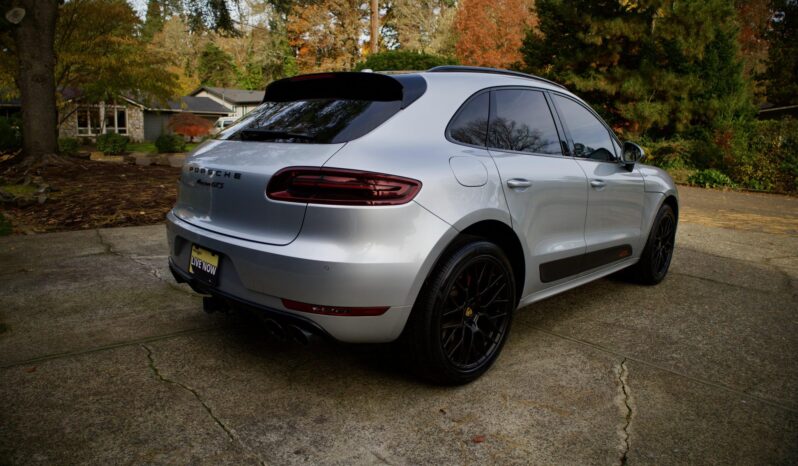 								2017 Porsche Macan GTS full									
