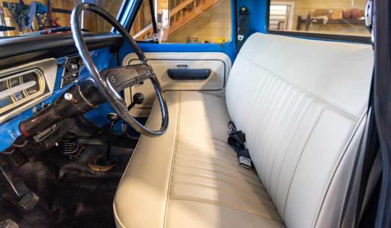 								1971 Ford F-250 Sport Custom Highboy 4×4 4-Speed full									