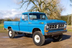 										1971 Ford F-250 Sport Custom Highboy 4×4 4-Speed full									