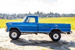 										1971 Ford F-250 Sport Custom Highboy 4×4 4-Speed full									