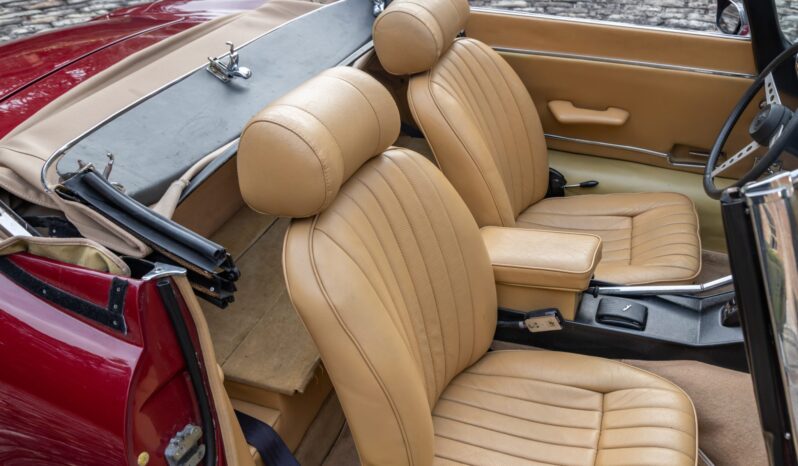 								1974 Jaguar E-Type Series III Roadster V12 full									