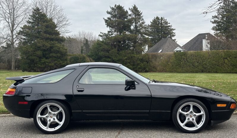 								1987 Porsche 928 S4 5-Speed full									