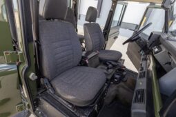 										2001 Land Rover Defender 110 full									