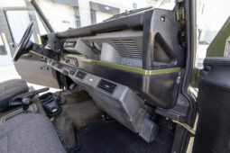 										2001 Land Rover Defender 110 full									