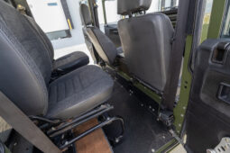 										2001 Land Rover Defender 110 full									