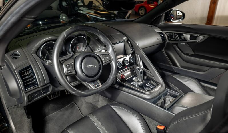 								2016 Jaguar F-Type R Coupe AWD full									