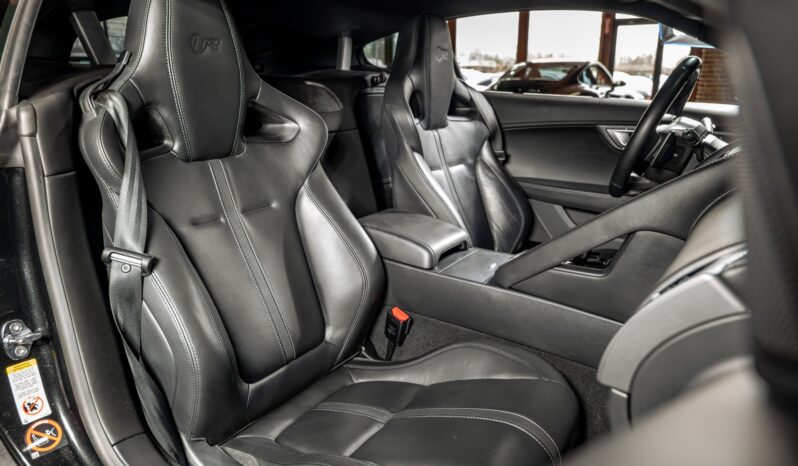 								2016 Jaguar F-Type R Coupe AWD full									