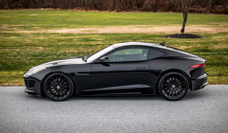 								2016 Jaguar F-Type R Coupe AWD full									