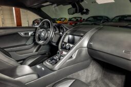 										2016 Jaguar F-Type R Coupe AWD full									