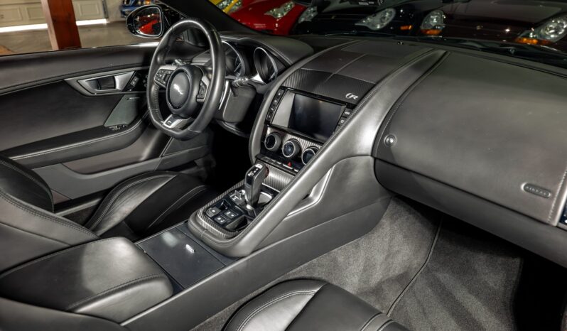 								2016 Jaguar F-Type R Coupe AWD full									