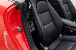 										2018 Porsche 911 Carrera 4 Cabriolet full									