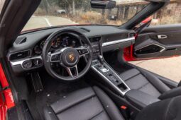 										2018 Porsche 911 Carrera 4 Cabriolet full									