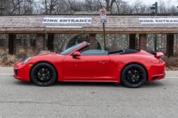 										2018 Porsche 911 Carrera 4 Cabriolet full									