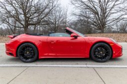 										2018 Porsche 911 Carrera 4 Cabriolet full									